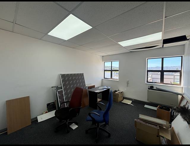 21M² OFFICE TO LET IN AUDAS ESTATE